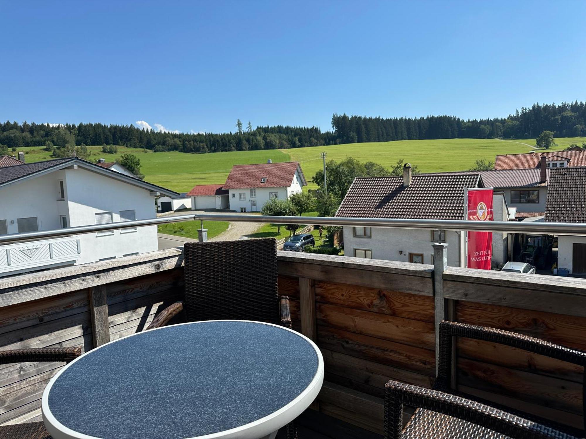 Landgasthaus Zum Kreuz Gbr イスニー・イム・アルゴイ エクステリア 写真